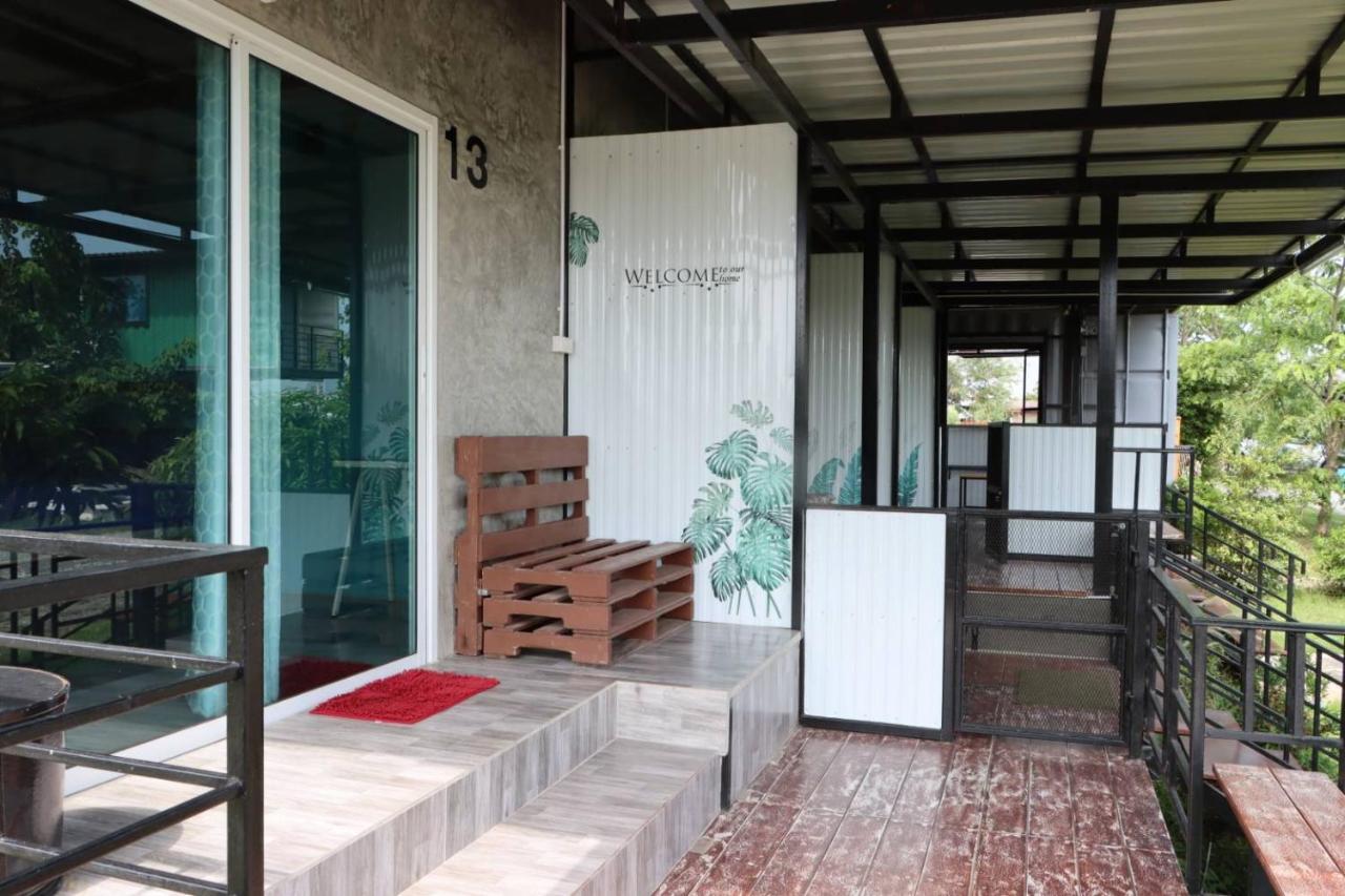 Smile Box Coffee & Resort Nong Hin Екстер'єр фото