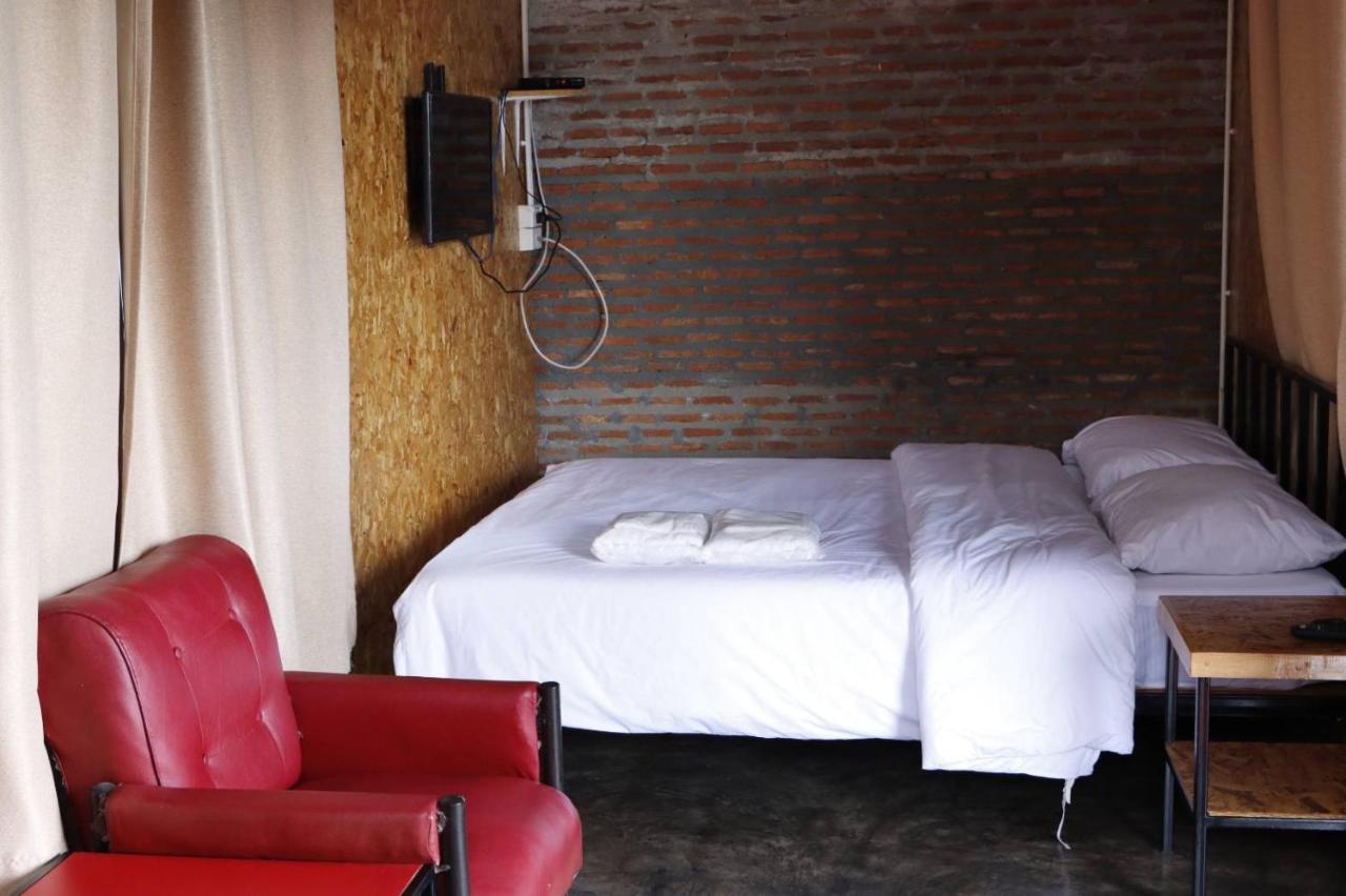Smile Box Coffee & Resort Nong Hin Екстер'єр фото