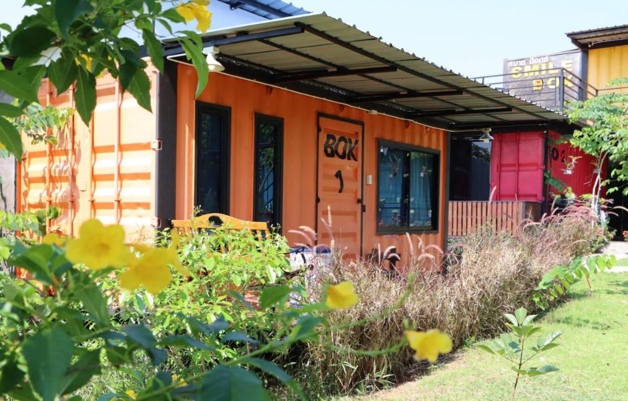 Smile Box Coffee & Resort Nong Hin Екстер'єр фото