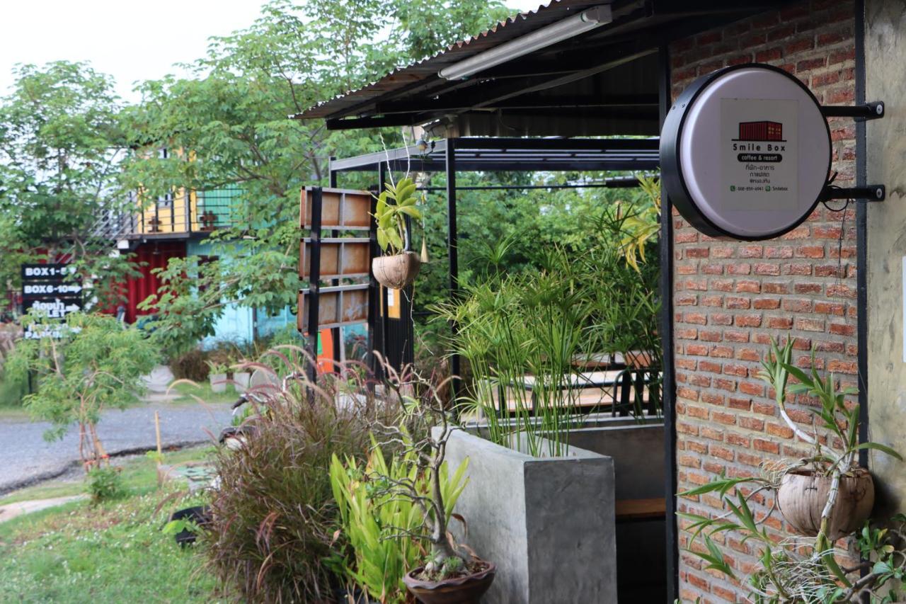 Smile Box Coffee & Resort Nong Hin Екстер'єр фото