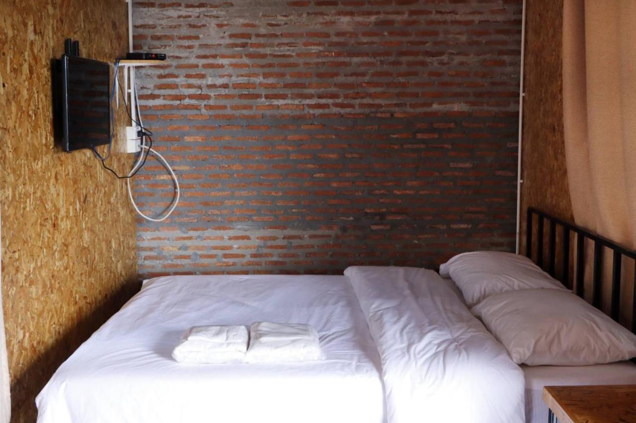 Smile Box Coffee & Resort Nong Hin Екстер'єр фото