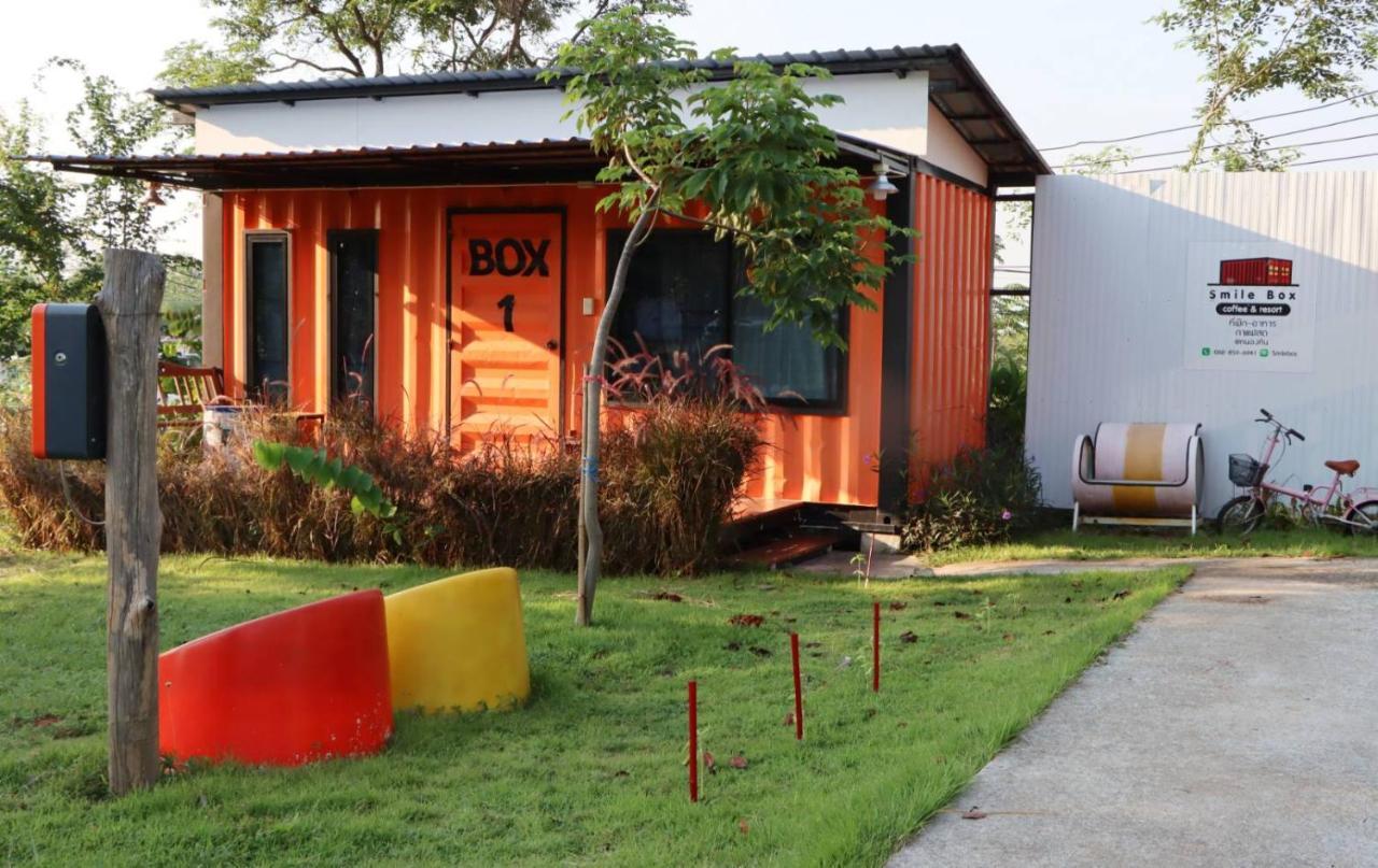 Smile Box Coffee & Resort Nong Hin Екстер'єр фото