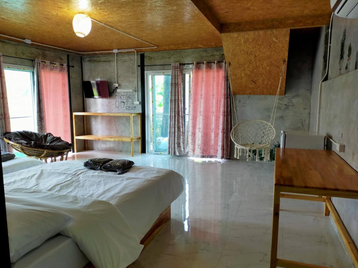 Smile Box Coffee & Resort Nong Hin Екстер'єр фото