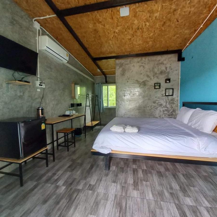 Smile Box Coffee & Resort Nong Hin Екстер'єр фото